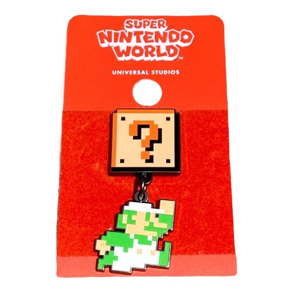 Universal Studios Hollywood Super Nintendo 8Bit Luigi Block Pin - Picture 1 of 1